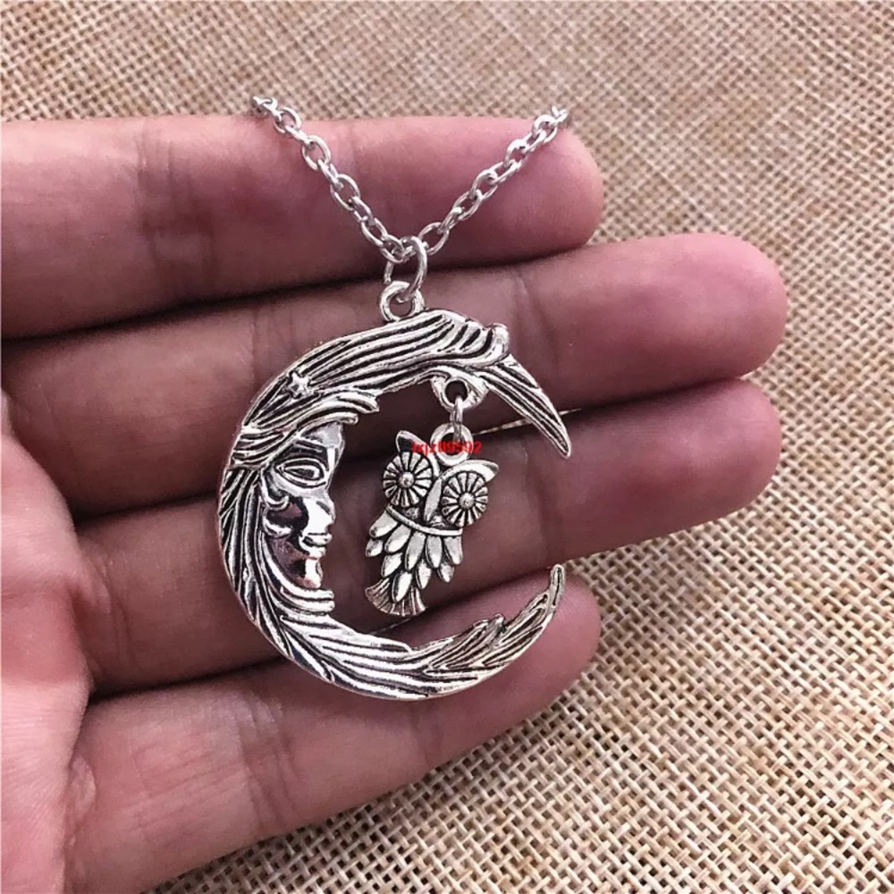 NWT MOON AND OWL NECKLACE